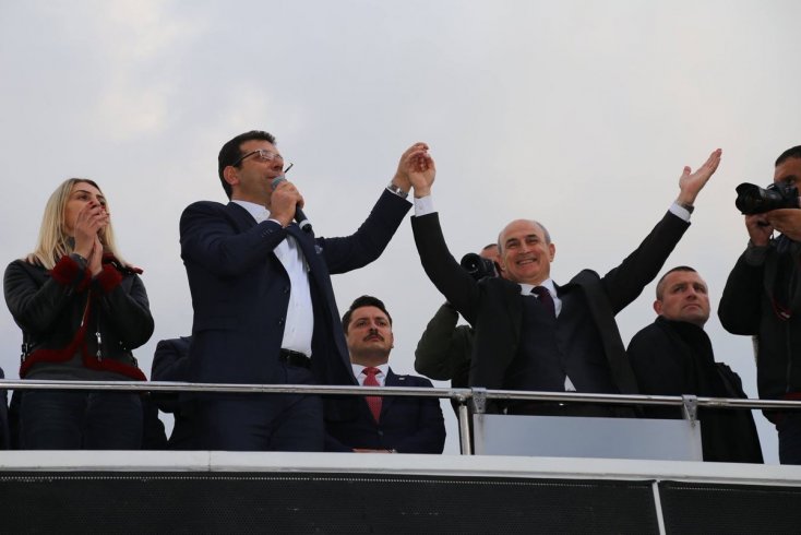 Ekrem İmamoğlu, Belediye başkanı Hasan Akgün'e destek için Büyükçekmece'de