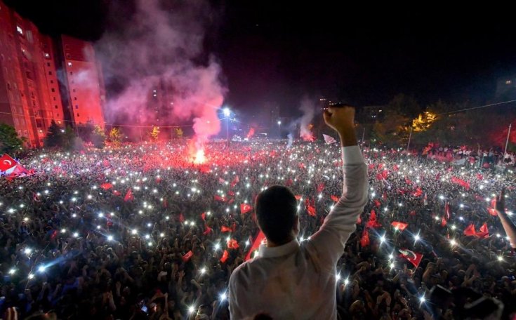 Ekrem İmamoğlu Beylikdüzü'nde binlerce İstanbulluya hitap etti: Artık partizanlık bitti. Artık liyakat, ahlak, hak, hukuk, adalet var