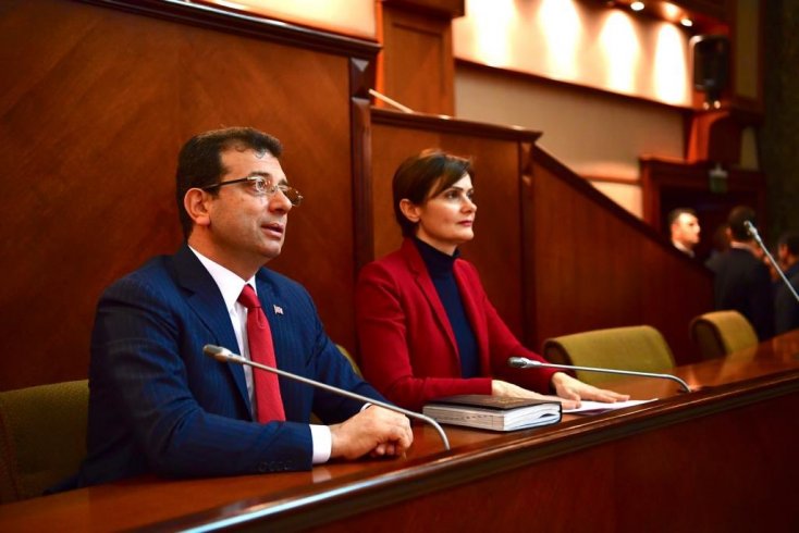 Ekrem İmamoğlu CHP'li ilçe belediye başkanları ve meclis üyeleriyle bir araya geldi