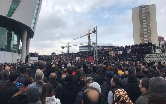 Emeklilikte yaşa takılanlar Ankara’da buluştu: Sandıkta hesap soracağız