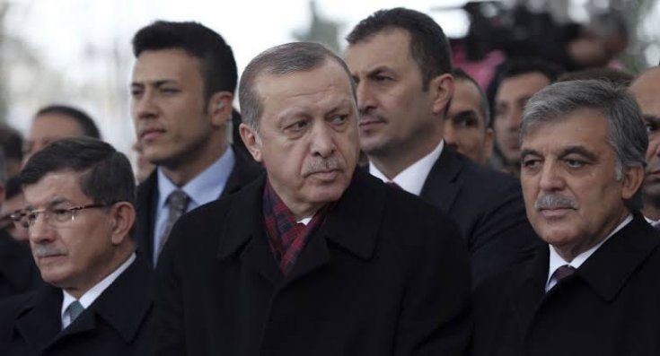 ''Erdoğan, 'Davutoğlu’na söylüyorum Abdullah Gül sen anla' dedi'' ''Erdoğan, 'Davutoğlu’na söylüyorum Abdullah Gül sen anla' dedi''