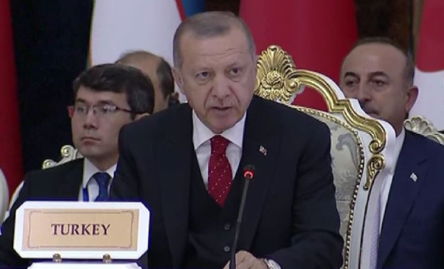 Erdoğan: Kudüs'te yeni oldubittiler oluşturma gayretlerini reddediyoruz