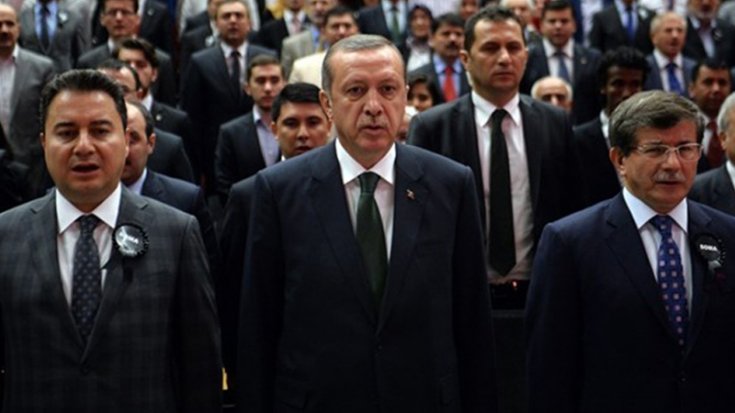 Financial Times: Eski dostları Erdoğan'ın saltanatını tehdit ediyor