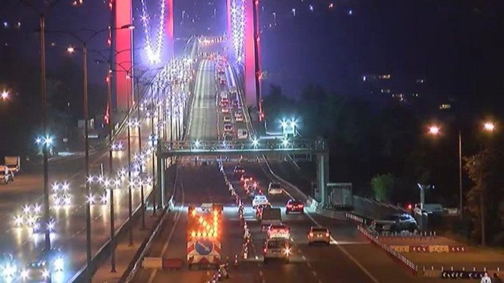 FSM'de 4 şerit 52 gün trafiğe kapatıldı FSM'de 4 şerit 52 gün trafiğe kapatıldı