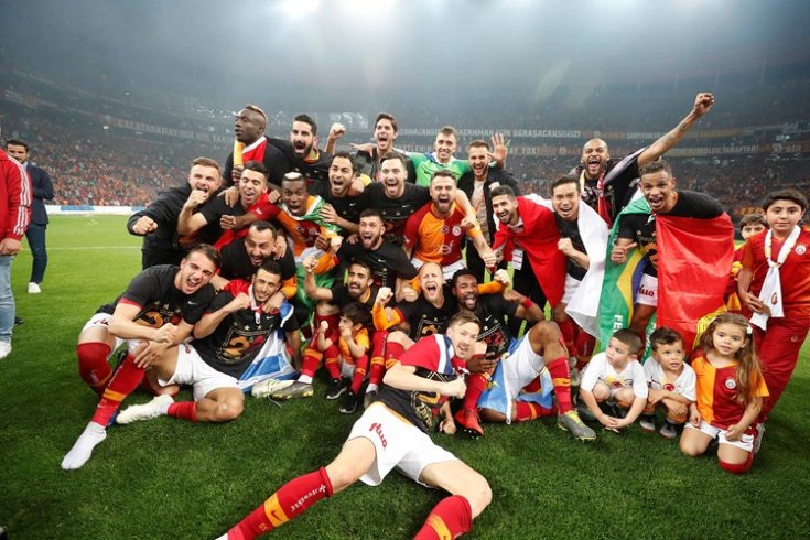 Galatasaray, şampiyonluğu 25 Mayıs'ta taraftarıyla kutlayacak