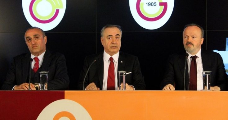 Galatasaray'da ibrasızlık kararı durduruldu
