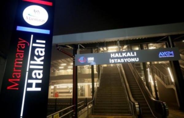 Gebze-Halkalı Marmaray hattında ilk günden arıza meydana geldi!