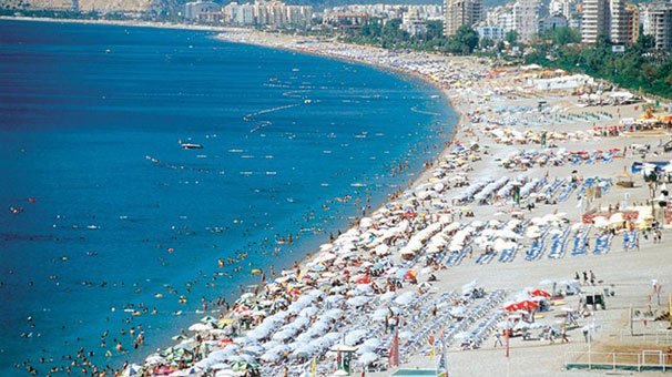 Geçen yaz turizme 21 milyar harcadık