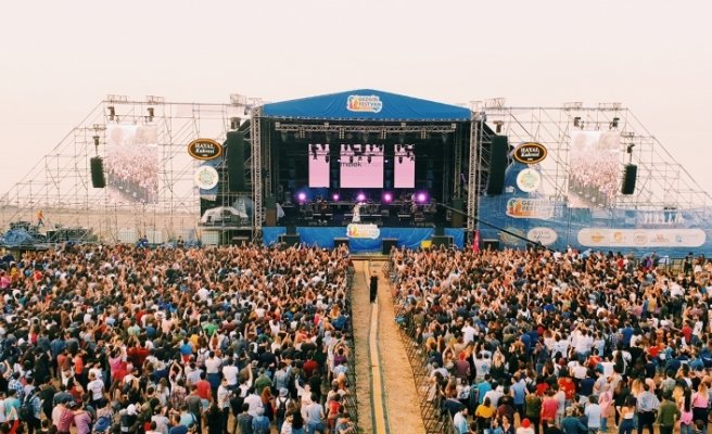 Gericiler hedef gösterdi, Kaymakamlık festivali iptal etti Gericiler hedef gösterdi, Kaymakamlık festivali iptal etti