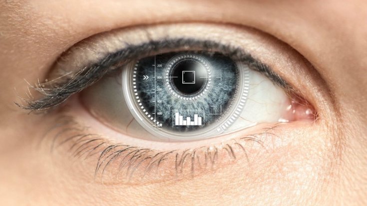 Göz kırpınca görüntüyü yakınlaştıran robotik kontakt lens üretildi