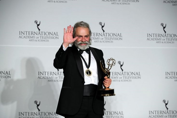 Haluk Bilginer 47'inci Uluslararası Emmy Ödülleri'nde 'en iyi erkek oyuncu' seçildi