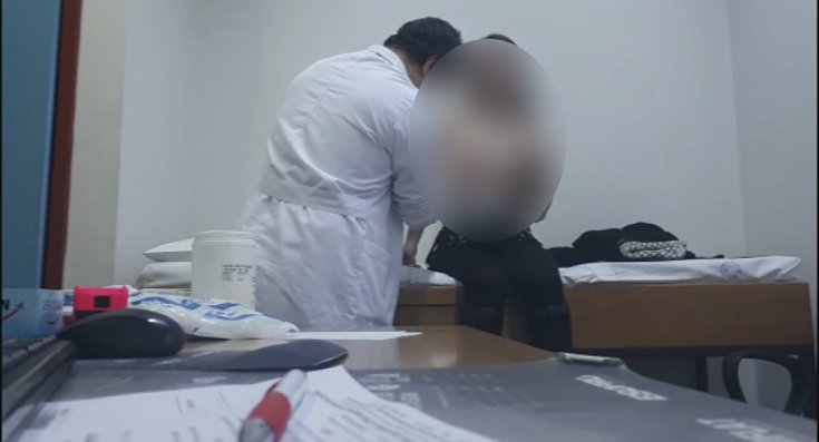 Hastalarının mahrem görüntülerini paylaşan doktor serbest bırakıldı