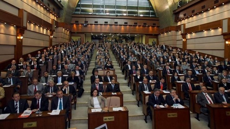 İBB Meclisi'nde oy birliğiyle kabul edildi: Öğrenci akbili 40 TL’ye indi! 19 Mayıs’ta ulaşım artık ücretsiz