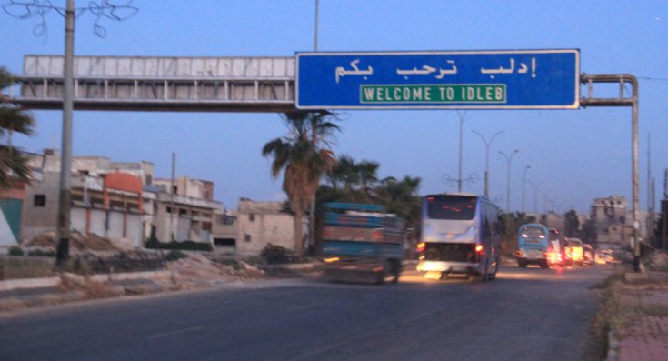 İdlib'de bomba yüklü iki araçla intihar saldırısı: 11 kişi öldü, 30 kişi yaralandı