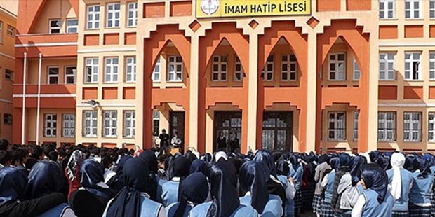 'İmam hatipler devamsızlık ve yılsonu başarısızlığında bir numara'