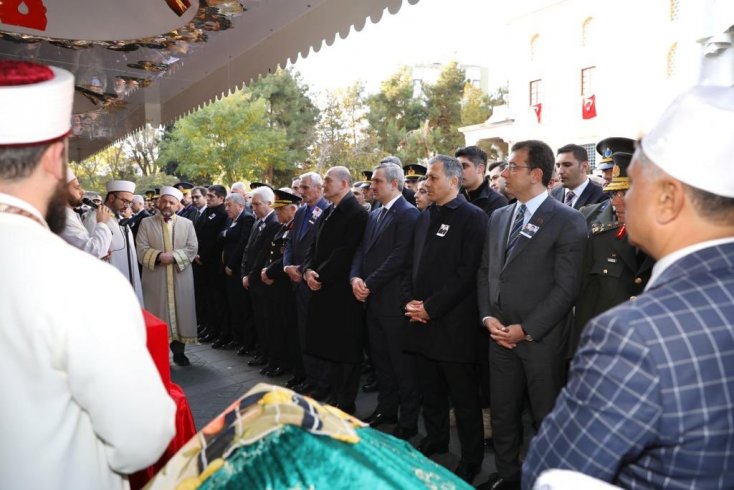 İmamoğlu'ndan şehit astsubay Esma Çevik için başsağlığı mesajı