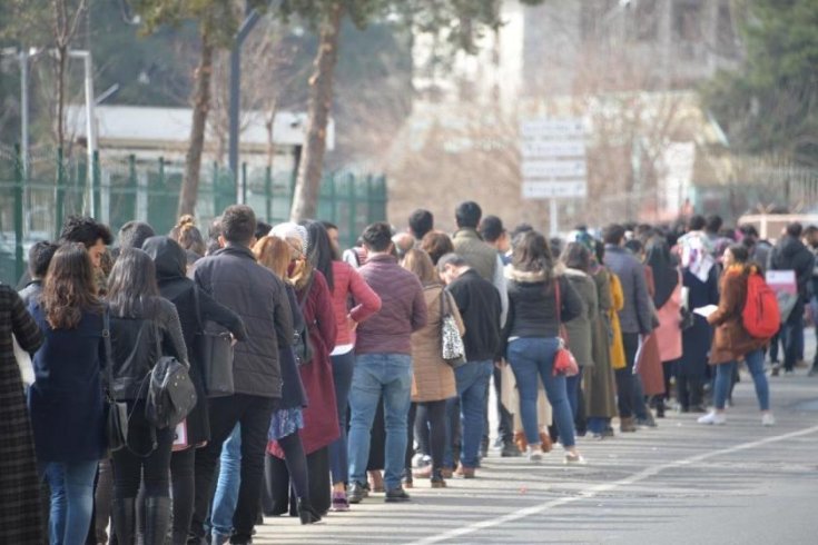 İşsizlik artarken, Ticaret Bakanlığı'ndaki 7 bin 792 kadro boş duruyor