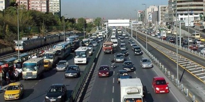 İstanbul'da bazı yollar trafiğe kapatıldı