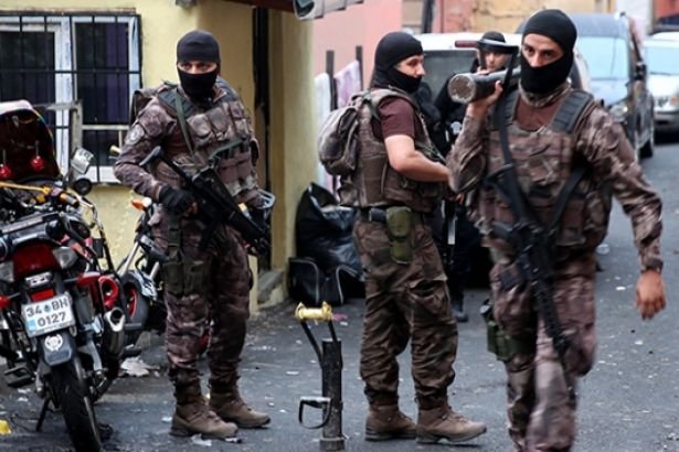İstanbul'da IŞİD operasyonu: Çok sayıda gözaltı var