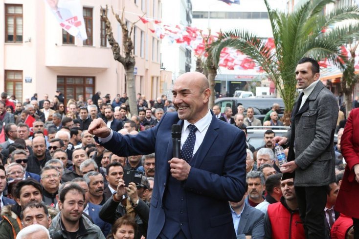 İzmir Büyükşehir Belediye Başkanı Soyer'den 1 Mayıs çağrısı: 'Tek yürek olacağız!'
