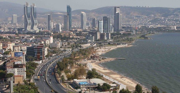 'İzmir İstanbul'a göre biraz daha tehlikeli. Kent merkezinden geçen 17 fay var'