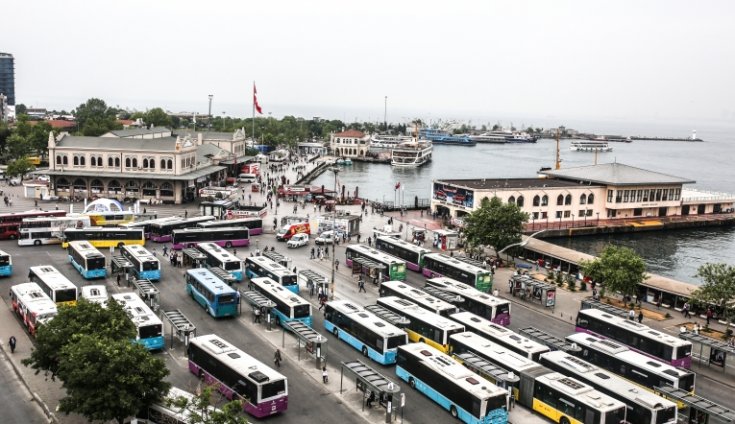 Kadıköy'de yol çalışması nedeniyle İETT otobüslerine alternatif güzergah