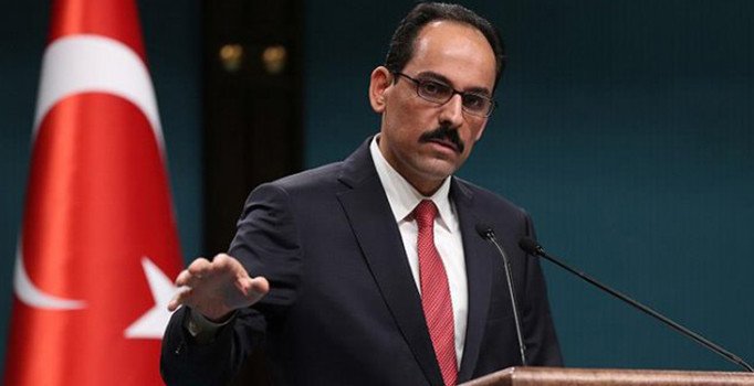 Kalın: Charlie Hebdo için yürüyenler katledilen Müslümanlar için de yürüyecek mi?