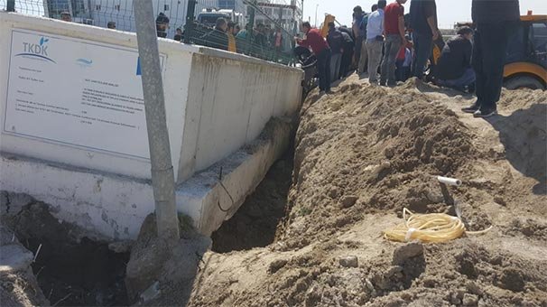 Konya'da istinat duvarı çöktü: 4 işçi enkaz altında kaldı