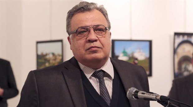 Karlov suikasti davasında 3 tahliye