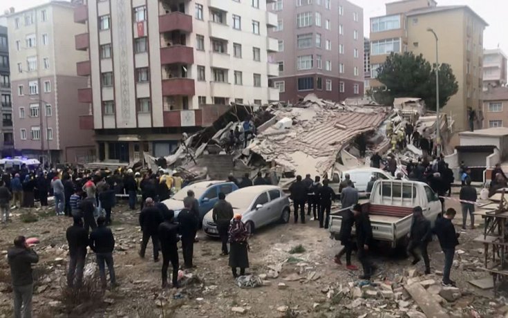 Kartal'da 21 kişiye mezar olan binada deniz kumu ve deniz kabuğu kullanılmış!