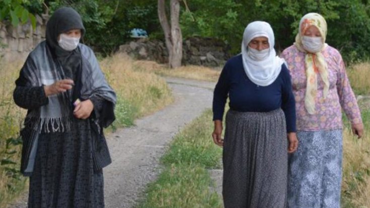 Kayseri'de biyokütle enerji santrali nedeniyle mahalle halkı maskesiz sokağa çıkamıyor