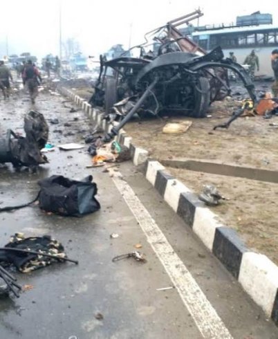 Keşmir'deki saldırıda ölü sayısı 40'a yükseldi