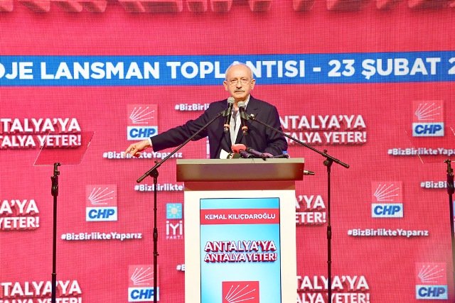 Kılıçdaroğlu: Bir gün önce gazetelerde yer aldı, kimse ses çıkarmadı, ben gösterdim kıyamet koptu. O tablo Türkiye gerçeğini yansıtıyor