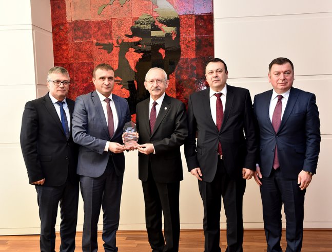 Kılıçdaroğlu, Bulgaristan Hak ve Özgürlükler Hareketi yetkilileri ile bir araya geldi