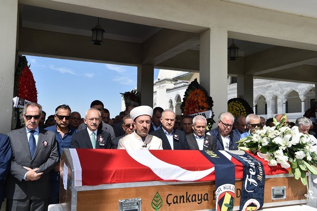 Kılıçdaroğlu, gazeteci Nihat Duru'nun cenaze törenine katıldı