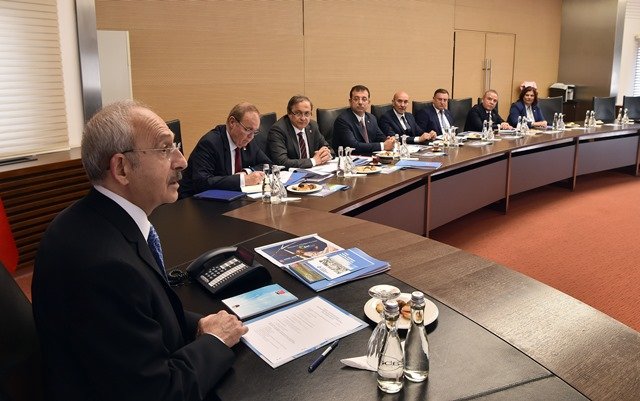 Kılıçdaroğlu, CHP’li büyükşehir belediye başkanları ile bir araya geldi