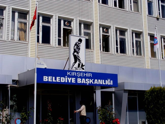 Kırşehir Belediyesi’nde AKP israfına son verildi
