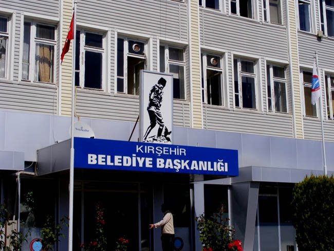 Kırşehir Belediyesi’nde AKP israfına son verildi Kırşehir Belediyesi’nde AKP israfına son verildi