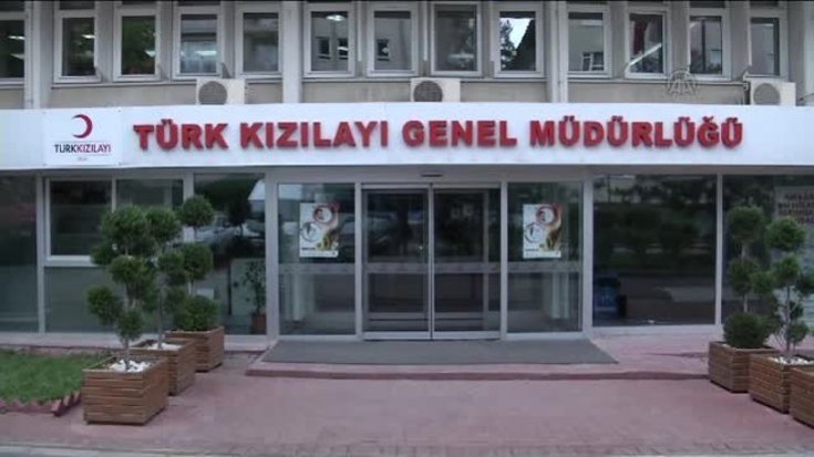 Kızılay yöneticilerinin maaşları dört yılda yüzde 461 arttı! Kızılay yöneticilerinin maaşları dört yılda yüzde 461 arttı!