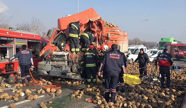Konya’da zincirleme trafik kazası: 1 ölü, 5 yaralı