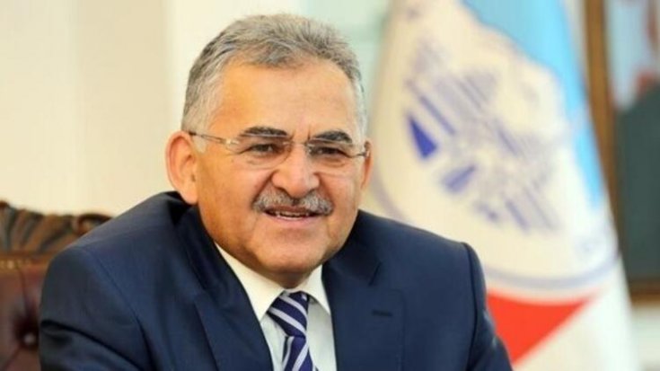 ''Mali tabloyu inceleyen Kayseri Büyükşehir Belediye Başkanı 'bu şartlarda hizmet etmek mümkün değil' deyip istifa etti, Özhaseki vazgeçirdi''