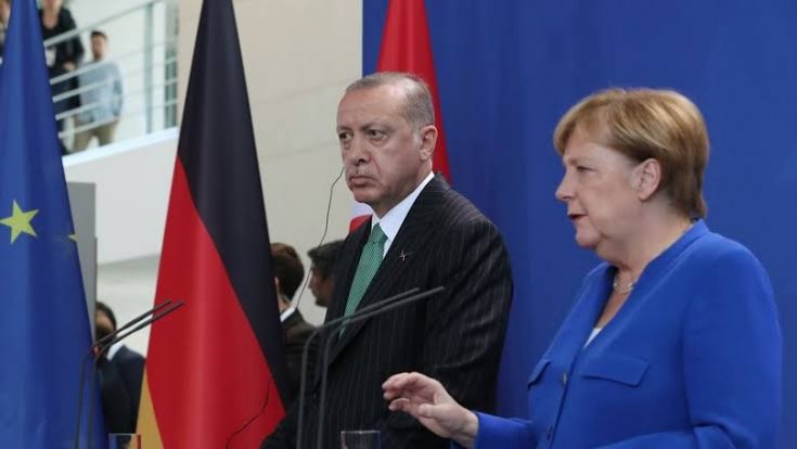 Merkel: Suriye'deki askeri operasyonu durdurun