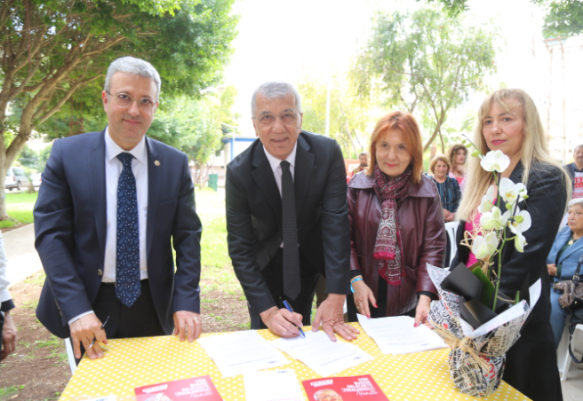 Mezitli Belediye Başkanı Neşet Tarhan, 'Doğa Dostu Belediye Başkanı Taahhütnamesi'ni imzaladı