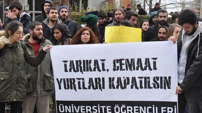 Öğrenciler tarikatlara emanet