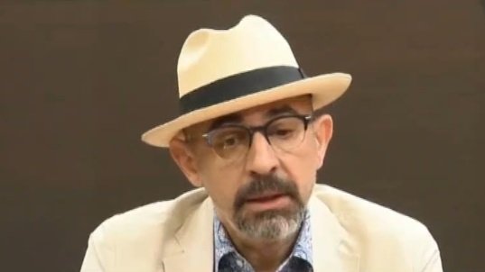 Okan Bayülgen'den 4 maaş savunması: 'Ben o maaşı kendi müdürüme veriyorum' Okan Bayülgen'den 4 maaş savunması: 'Ben o maaşı kendi müdürüme veriyorum'