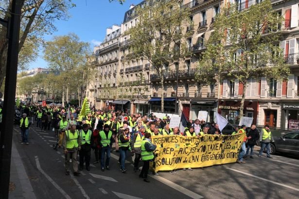 Sarı Yelekliler 22. haftada Macron'un 'tedbirlerine' karşı yürüdü