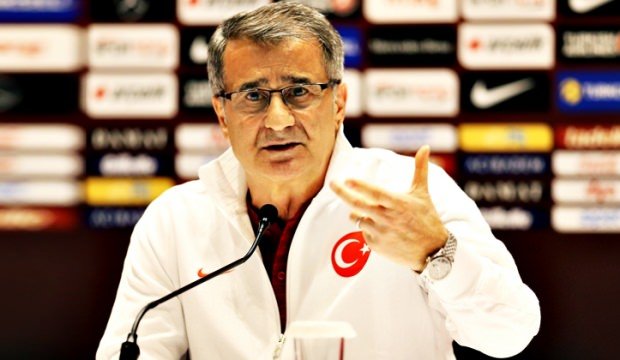 Şenol Güneş, Nazım Sangare'yi neden kadroya almadığını açıkladı: Türk olduğunu bilmiyordum