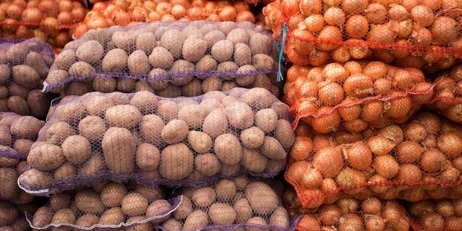 Sofradakilerin 10 yıllık seyri: Soğan 65 kuruştan 4.18 TL'ye, patates 75 kuruştan 3.07 TL'ye, nohut 3.29 TL'den 10.51 TL'ye yükseldi