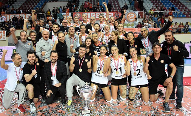 Spor Toto Şampiyonlar Kupası Eczacıbaşı VitrA'nın Spor Toto Şampiyonlar Kupası Eczacıbaşı VitrA'nın