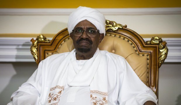Sudan'da OHAL ilan edildi, bakanların çoğu, valilerin tamamı değiştirildi